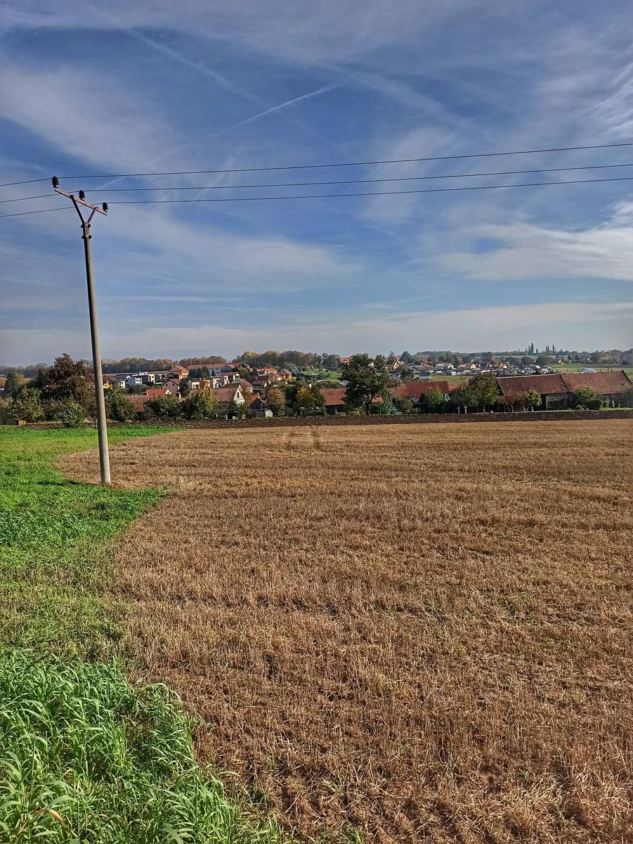 Prodej stavebního pozemku 1383 m² – fotografie 2