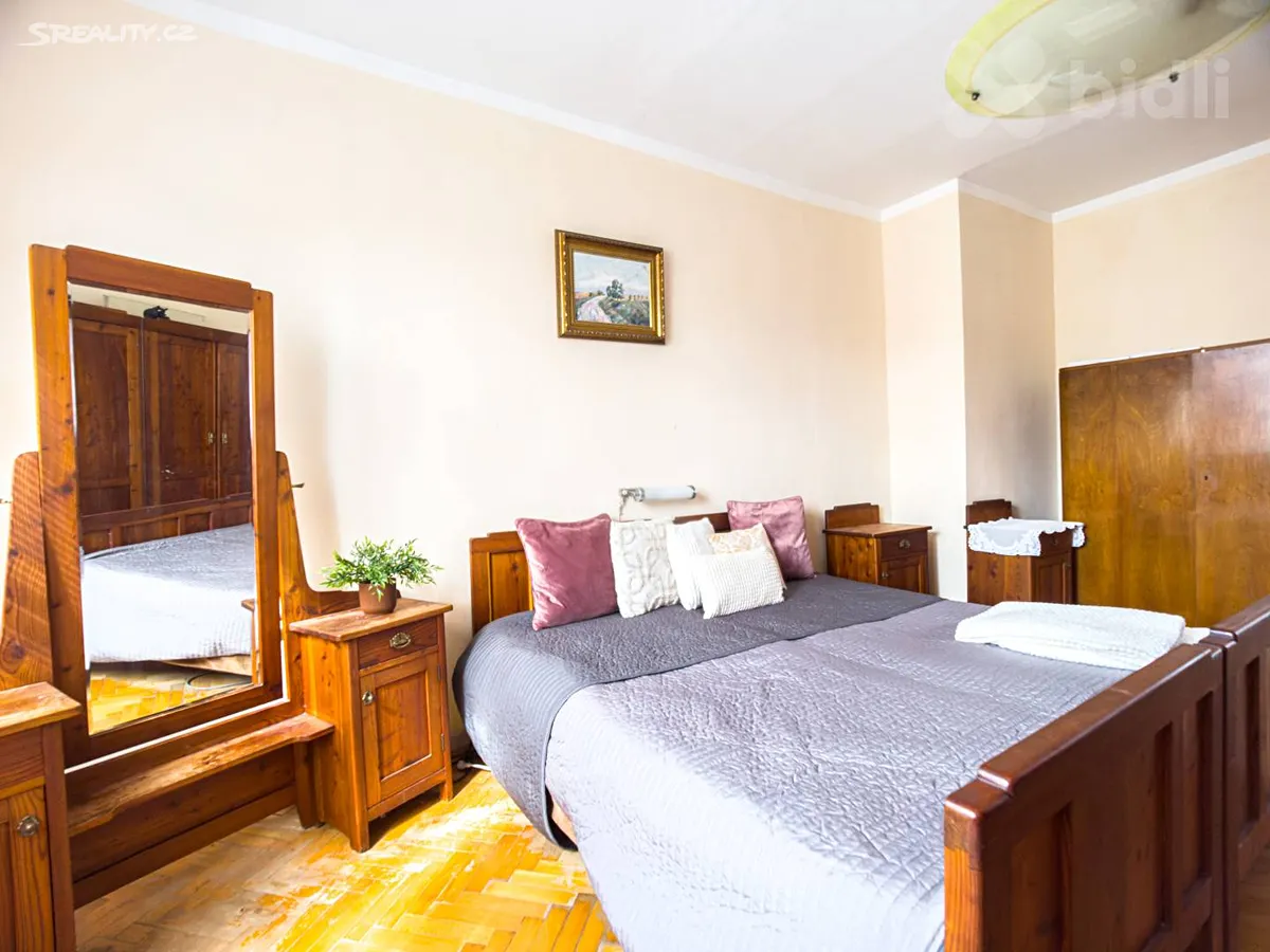 Prodej rodinného domu 216 m², pozemek 862 m² – další