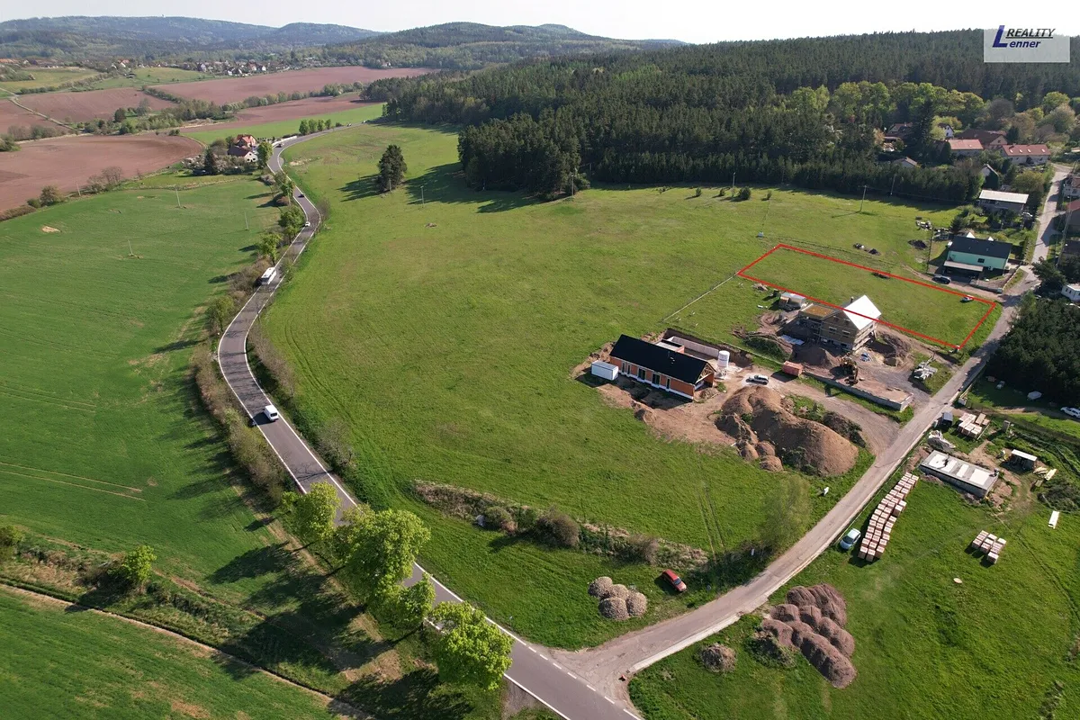 Prodej stavebního pozemku 2183 m²