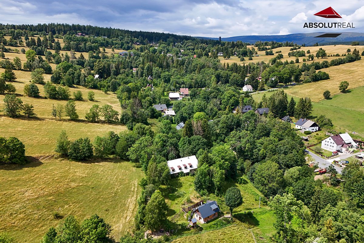 Prodej vícegeneračního domu 400 m², pozemek 1335 m² – fotografie 3