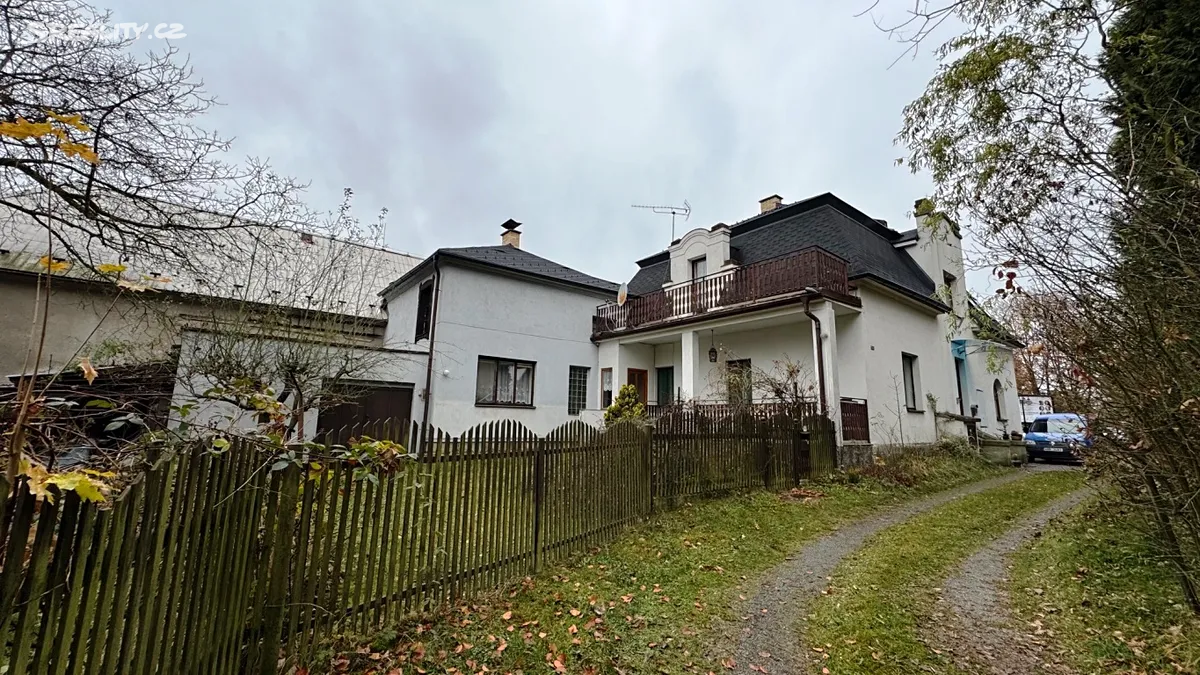 Prodej rodinného domu 206 m², pozemek 605 m² – pohled 4