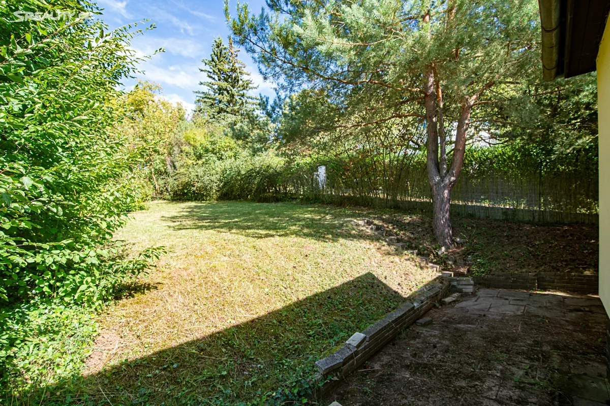Prodej stavebního pozemku 644 m² – další