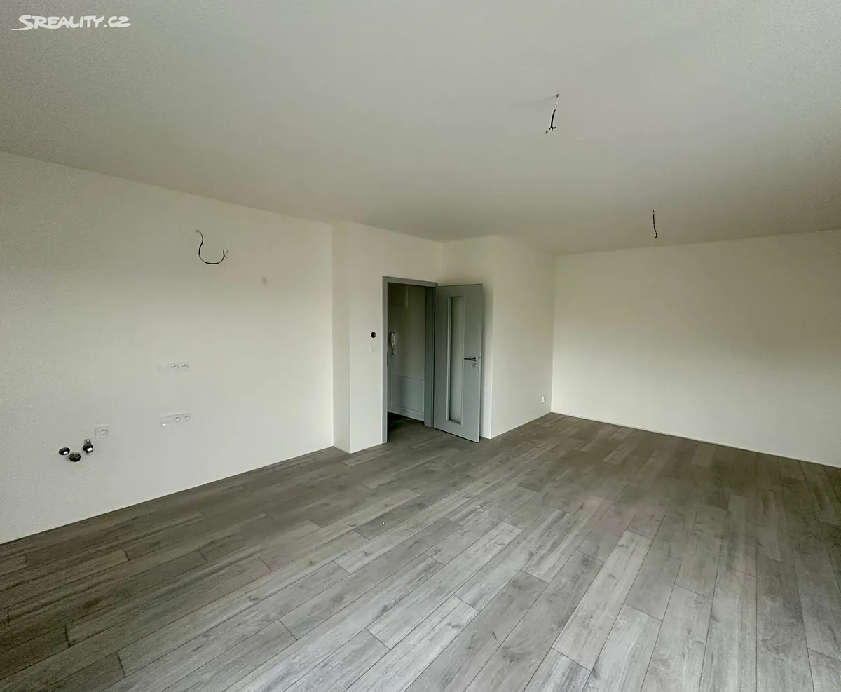 Pronájem bytu 2+kk 55 m² – další