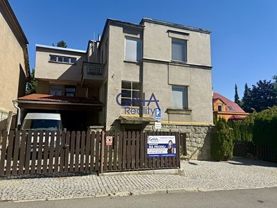 Prodej rodinného domu 286 m², pozemek 1051 m²