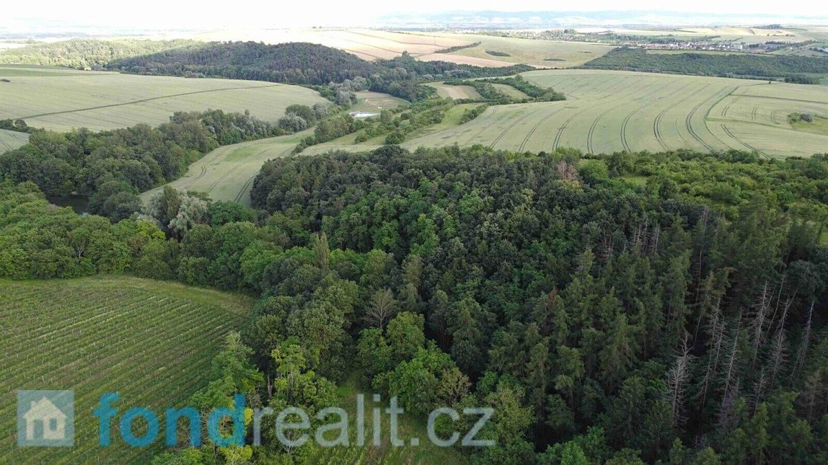 Prodej pozemku 4351 m²