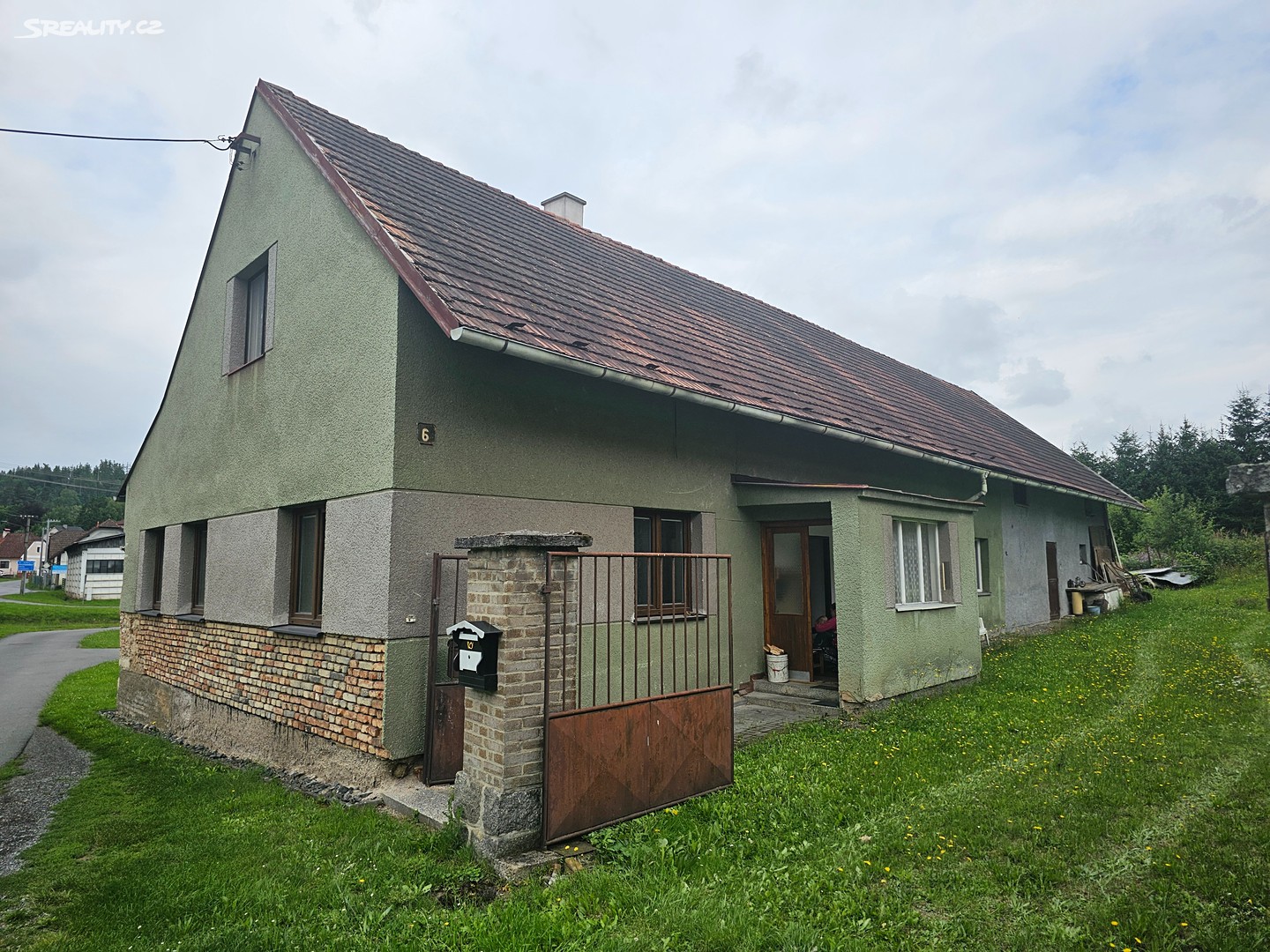 Prodej  rodinného domu 200 m², pozemek 3 644 m² – pohled 4