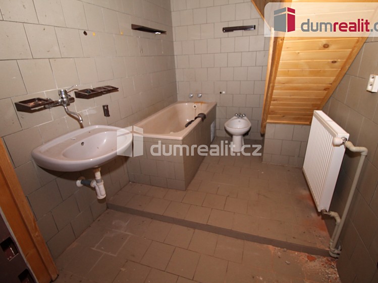 Комерційне приміщення на продаж, 1 385 м² (33 з 33)