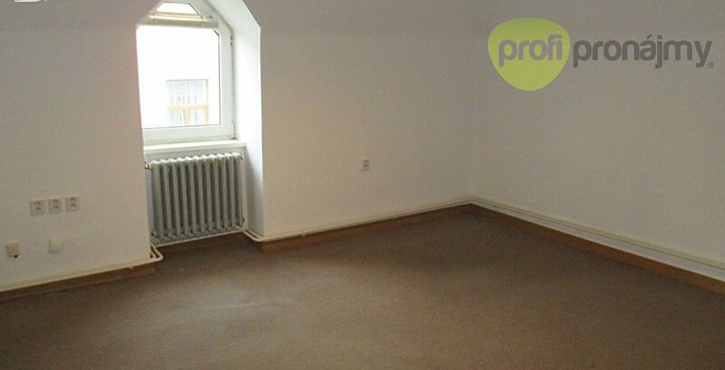 Pronájem kanceláře 24 m² – fotografie 3