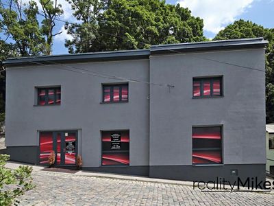 Pronájem kanceláře 173 m²