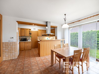 Prodej  rodinného domu 303 m², pozemek 1 464 m² — photo 4
