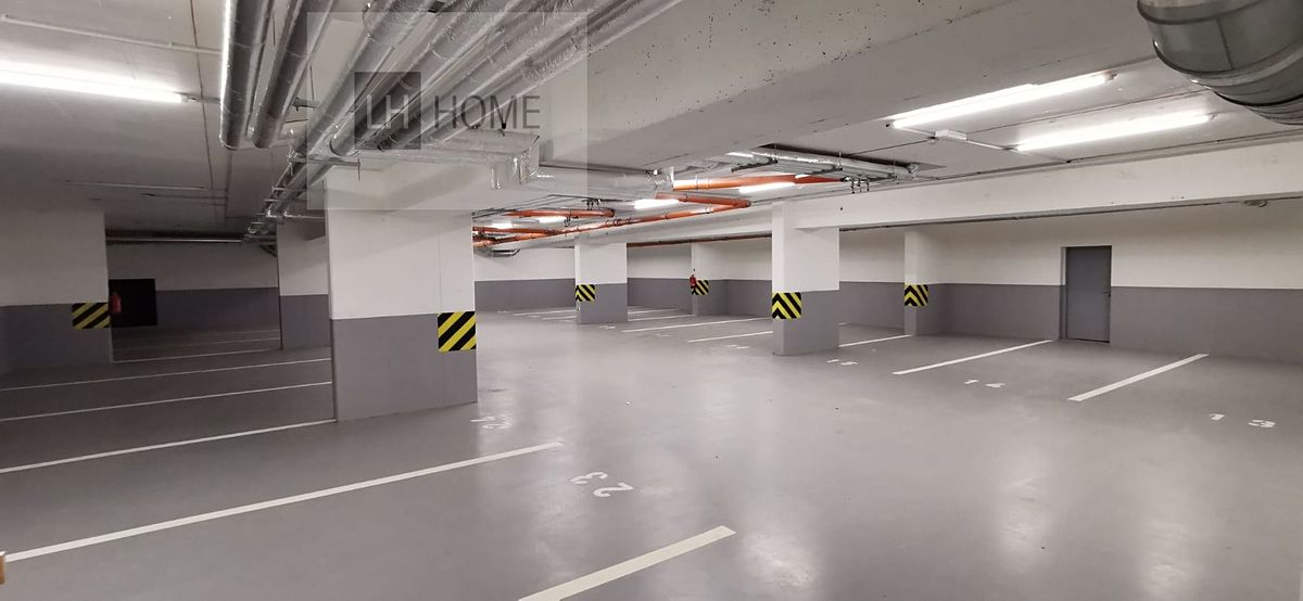 Prodej garážového stání 14 m² – fotografie 3