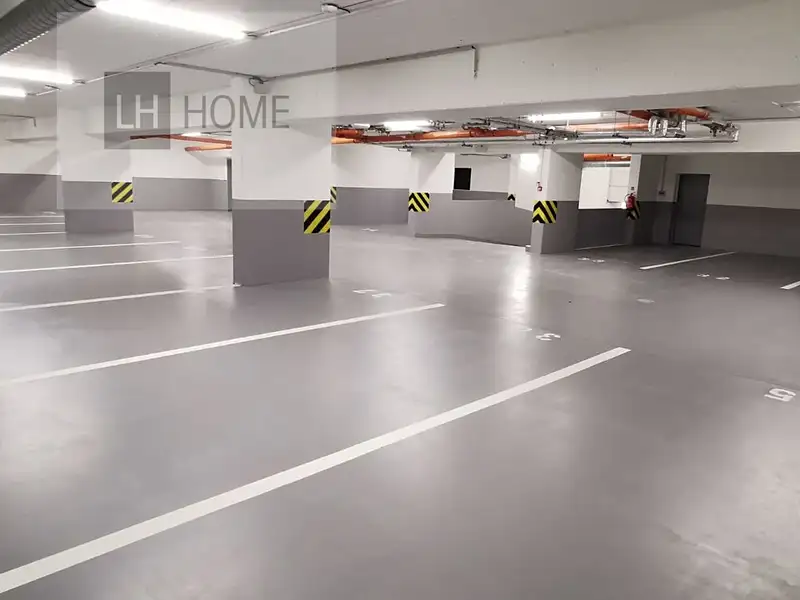 Prodej garážového stání 14 m², Karlovy Vary – náhled fotky 1