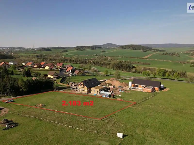 Prodej stavebního pozemku 2183 m², Hluboš – náhled fotky 2