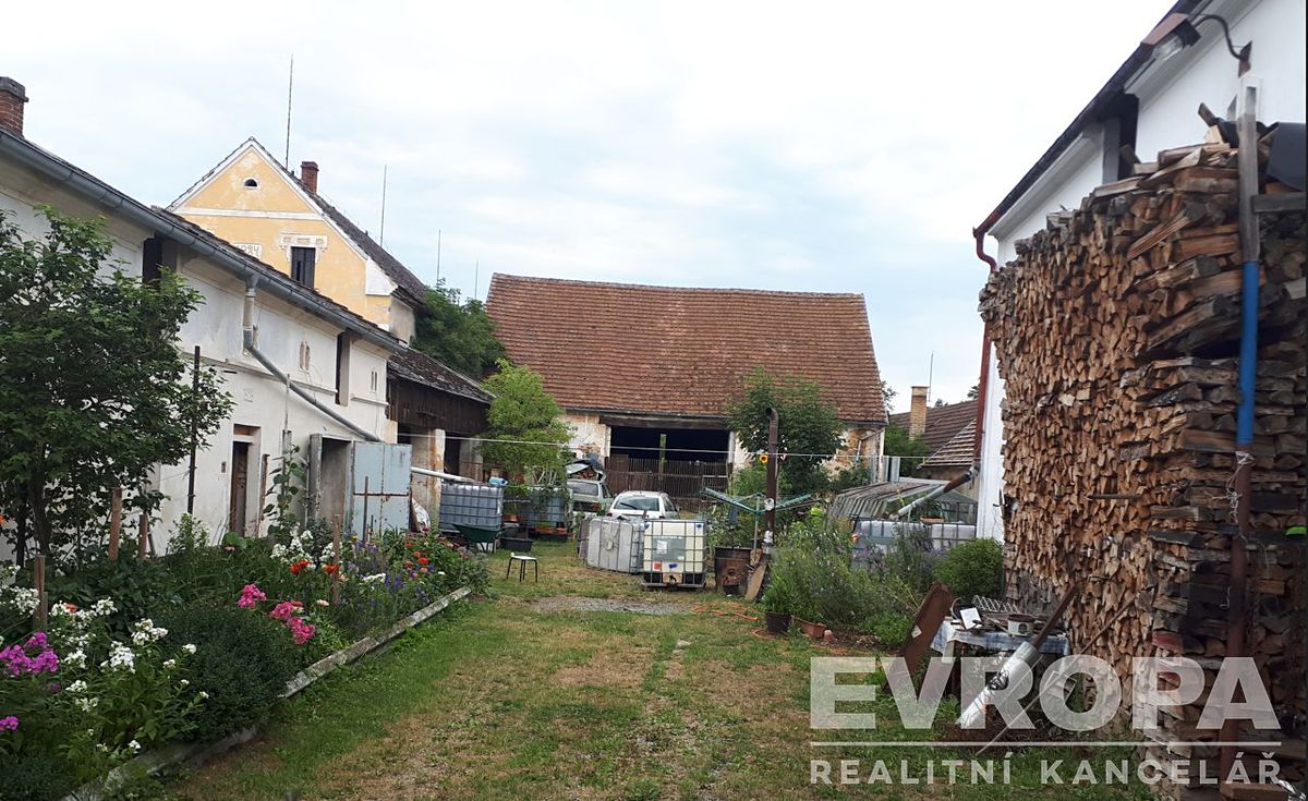 Prodej komerční nemovitosti 109 m² – fotografie 3