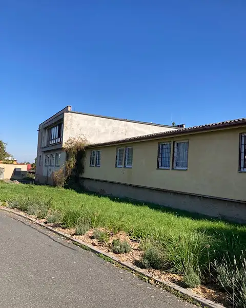 Prodej komerční nemovitosti 1100 m², Světice – náhled fotky 1