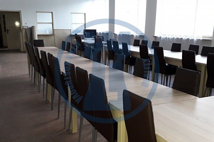 Pronájem komerčního prostoru, 90 m² (1 z 5)