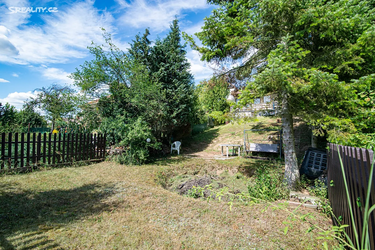 Prodej stavebního pozemku 644 m² – pohled 5