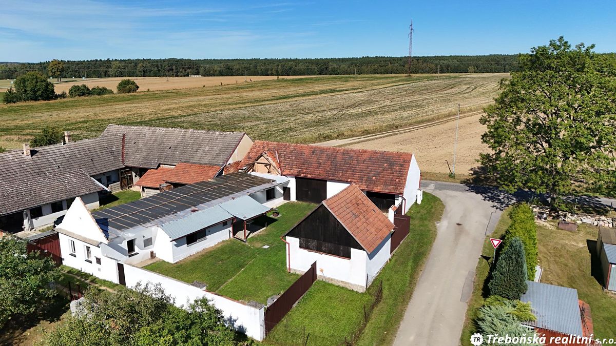 Prodej rodinného domu 98 m², pozemek 726 m²