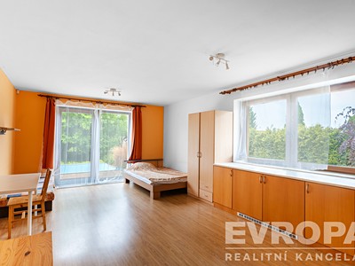 Prodej  rodinného domu 303 m², pozemek 1 464 m² — photo 5