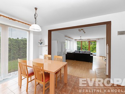 Prodej  rodinného domu 303 m², pozemek 1 464 m² — photo 3