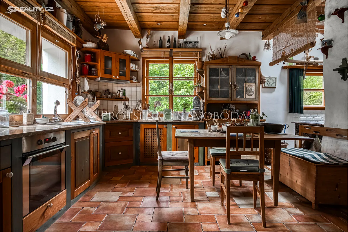 Prodej rodinného domu 130 m², pozemek 3086 m² - Widok 5