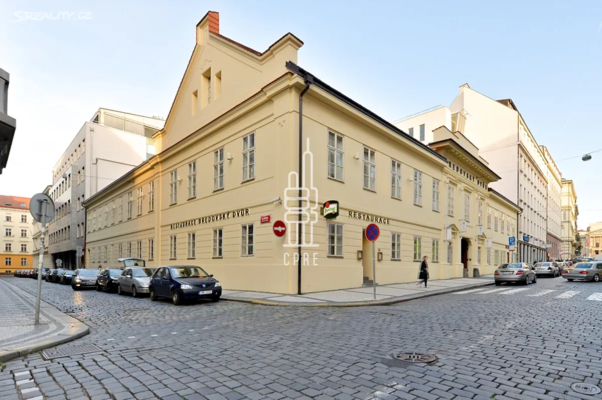Pronájem kanceláře 322 m², Praha