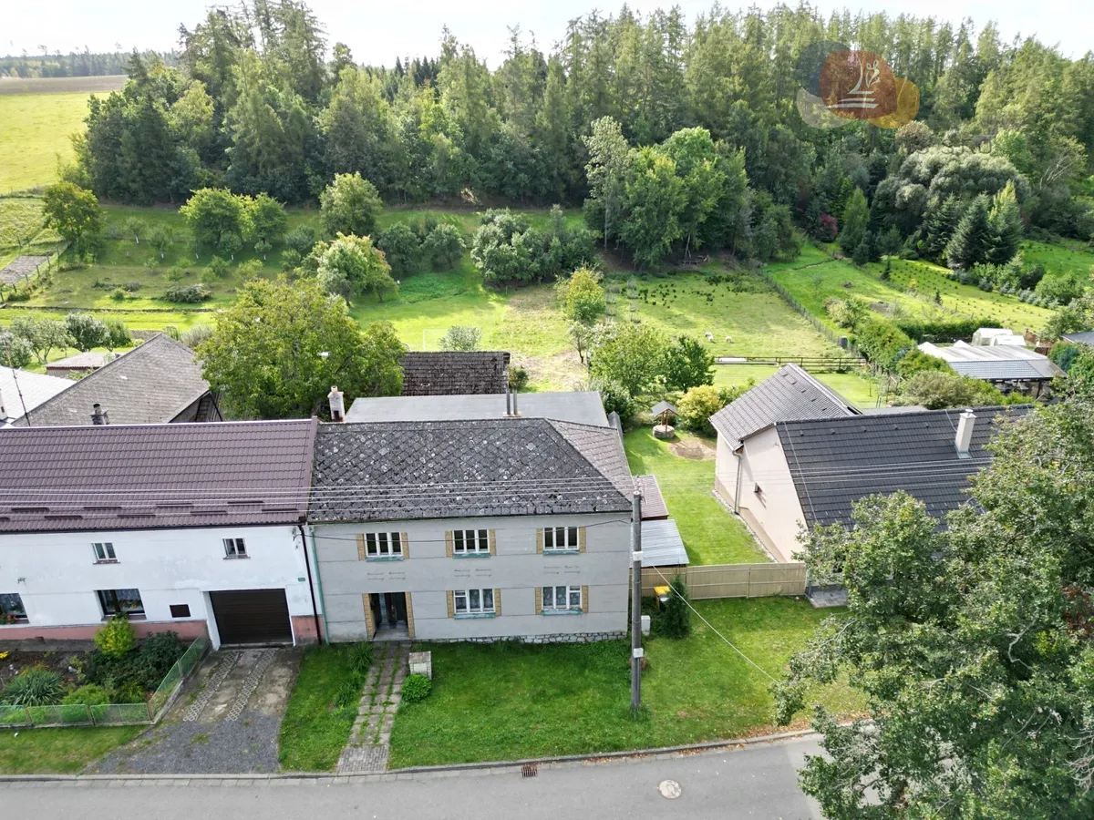 Prodej vícegeneračního domu 283 m², pozemek 1254 m² - Widok 2