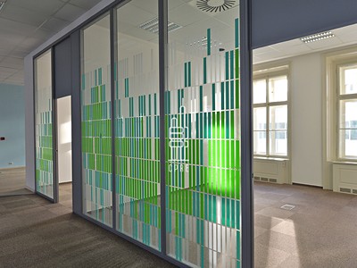 Pronájem kanceláře 322 m² — photo 2