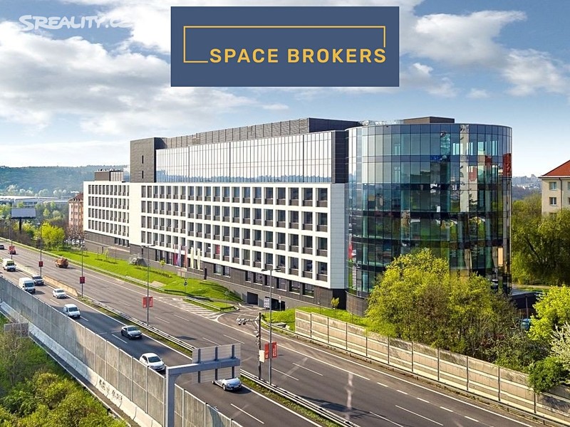 Pronájem kanceláře 902 m², Praha