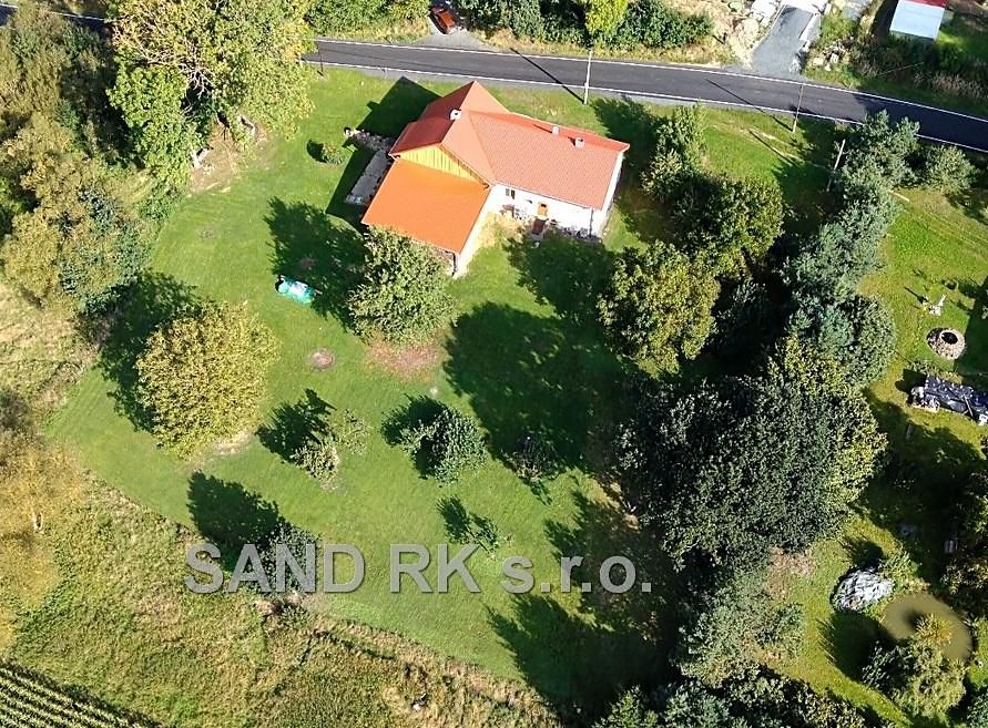 Prodej rodinného domu 256 m², pozemek 856 m² – fotografie 4