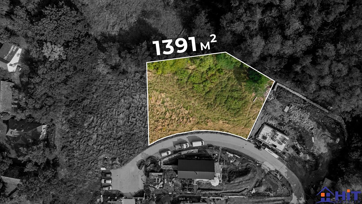 Prodej stavebního pozemku 1391 m² – fotografie 2