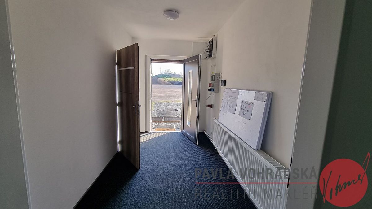Pronájem komerčního pozemku 600 m² – fotografie 3
