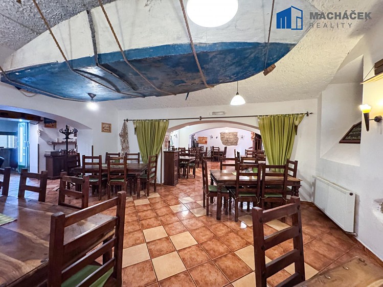 Комерційне приміщення в оренду, 360 м² (21 з 24)