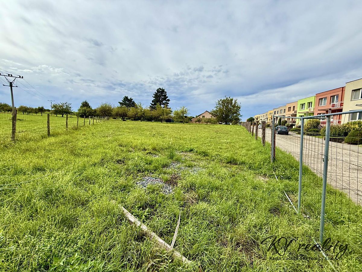 Prodej stavebního pozemku 2219 m²