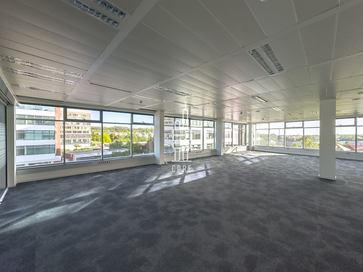 Pronájem kanceláře 1163 m² – fotografie 4