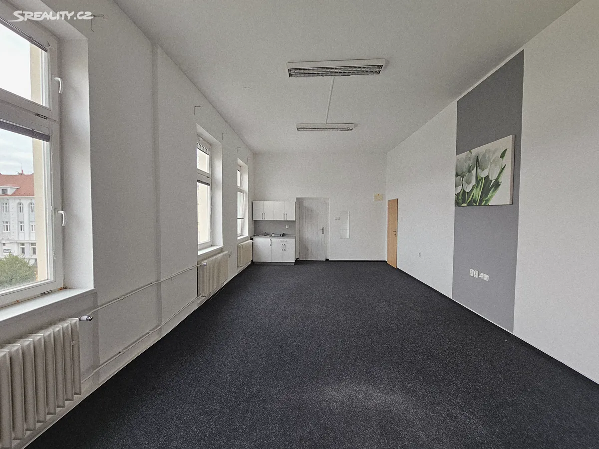 Pronájem kanceláře 189 m² – pohled 2