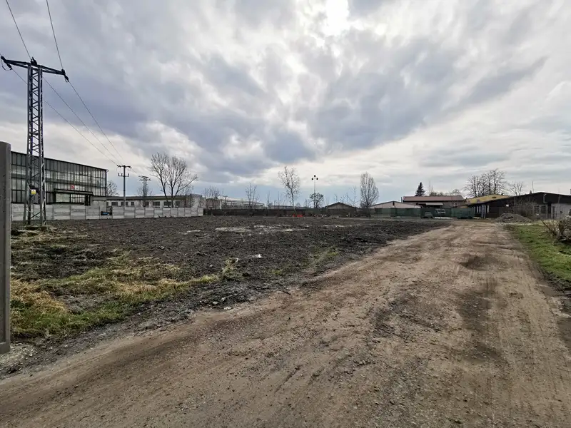 Prodej komerčního pozemku 2832 m², Ostrava – náhled fotky 1
