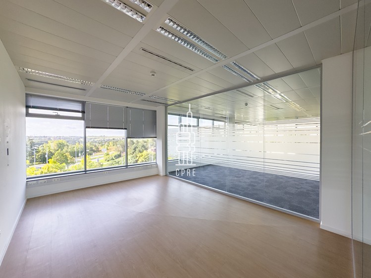 Комерційне приміщення в оренду, 400 м² (10 з 15)