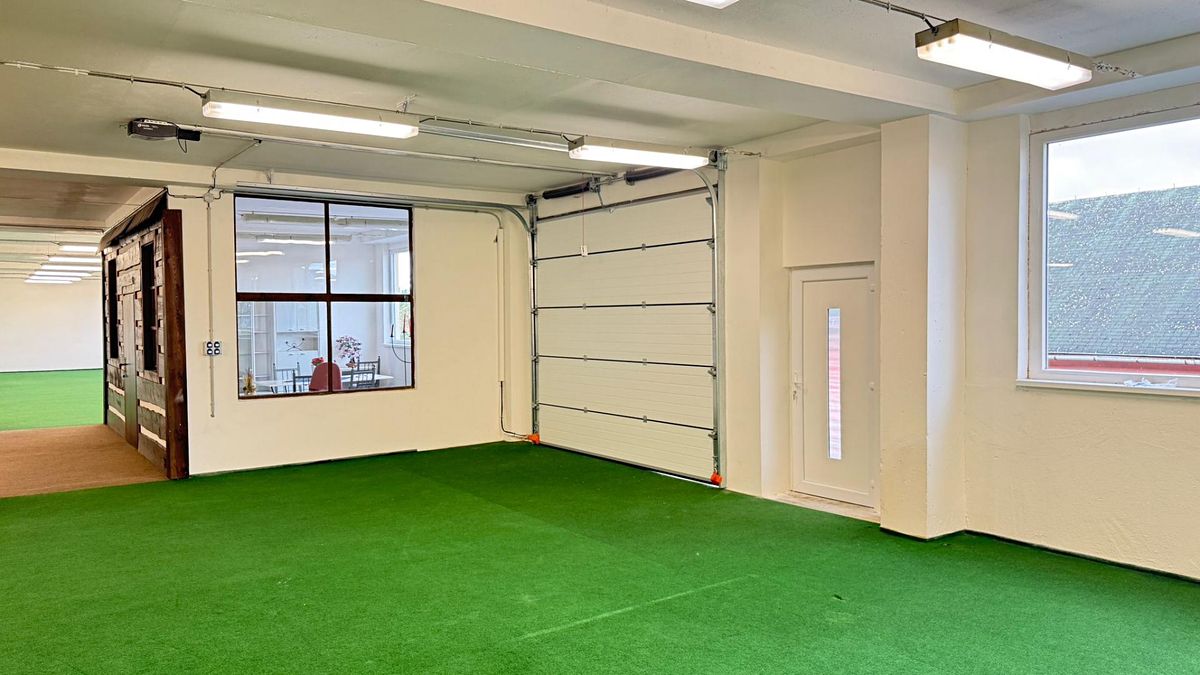 Pronájem obchodního prostoru 1200 m² – fotografie 5
