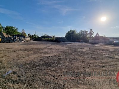 Pronájem komerčního pozemku 600 m²