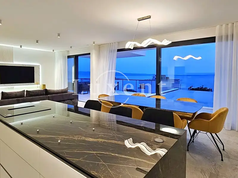 Prodej vily 320 m², pozemek 600 m², Split – náhled fotky 2