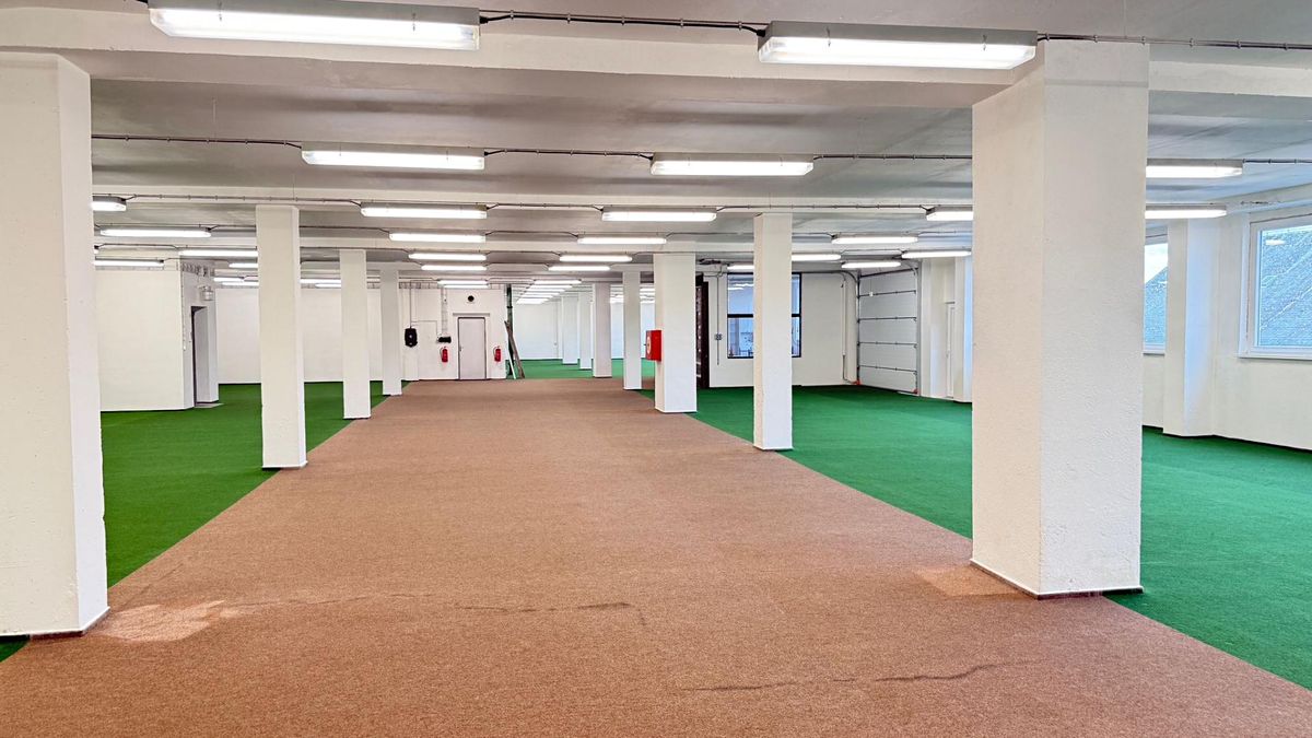 Pronájem obchodního prostoru 1200 m²