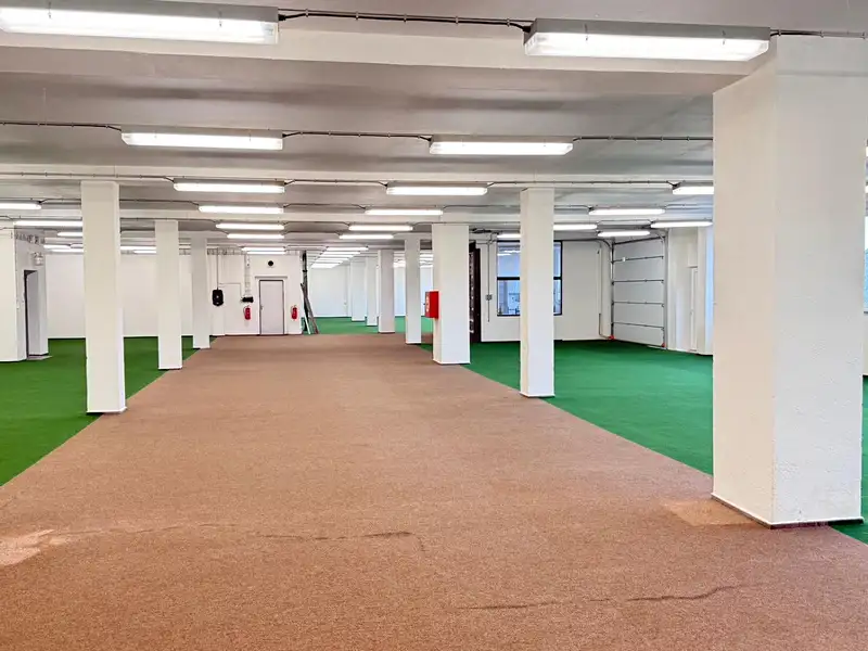 Pronájem obchodního prostoru 1200 m², Polepy – náhled fotky 1