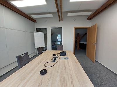 Pronájem kanceláře 243 m²