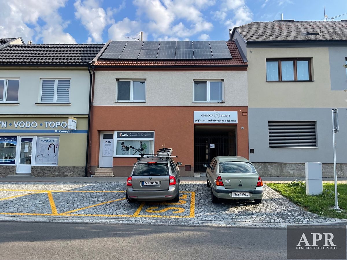 Pronájem obchodního prostoru 200 m² – fotografie 2