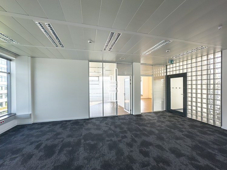 Комерційне приміщення в оренду, 400 м² (11 з 15)