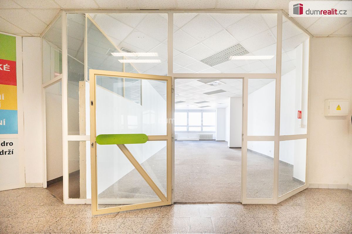 Pronájem obchodního prostoru 62 m² – fotografie 3