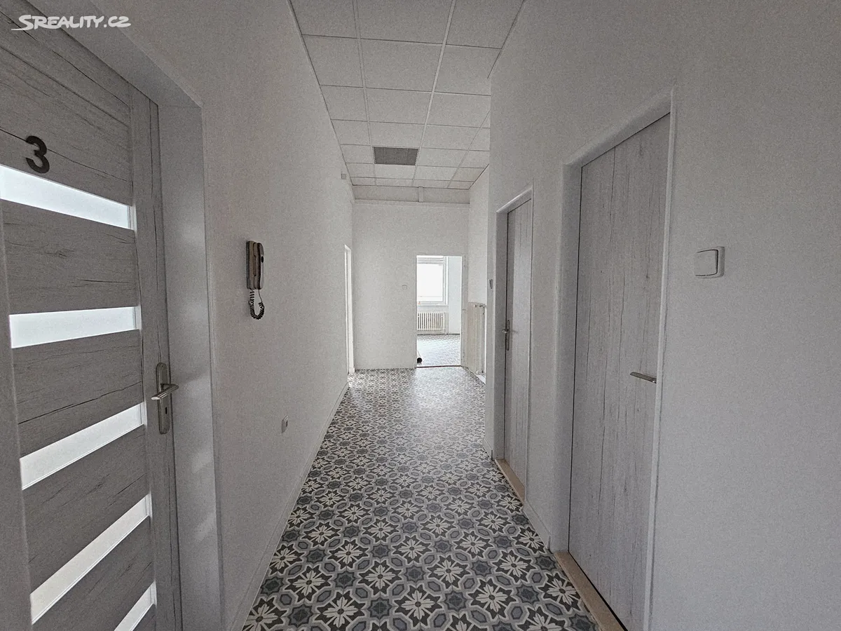 Pronájem kanceláře 189 m² – pohled 5