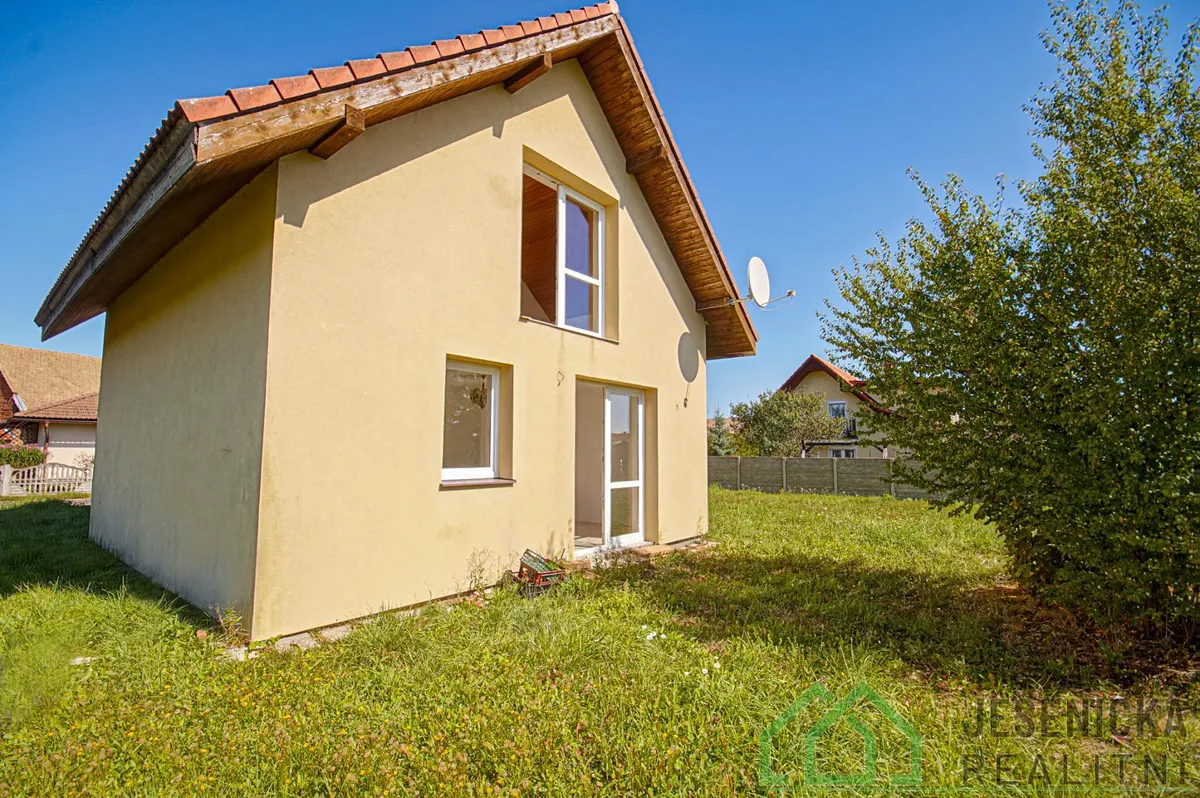 Prodej rodinného domu 98 m², pozemek 752 m²
