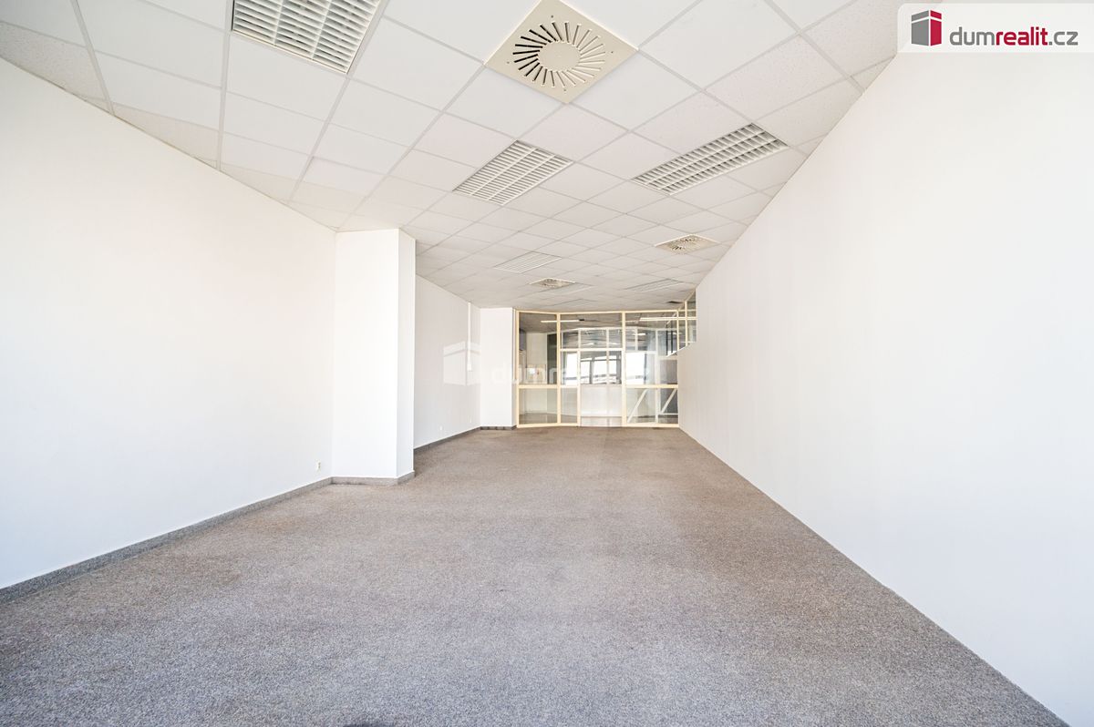 Pronájem obchodního prostoru 62 m² – fotografie 4